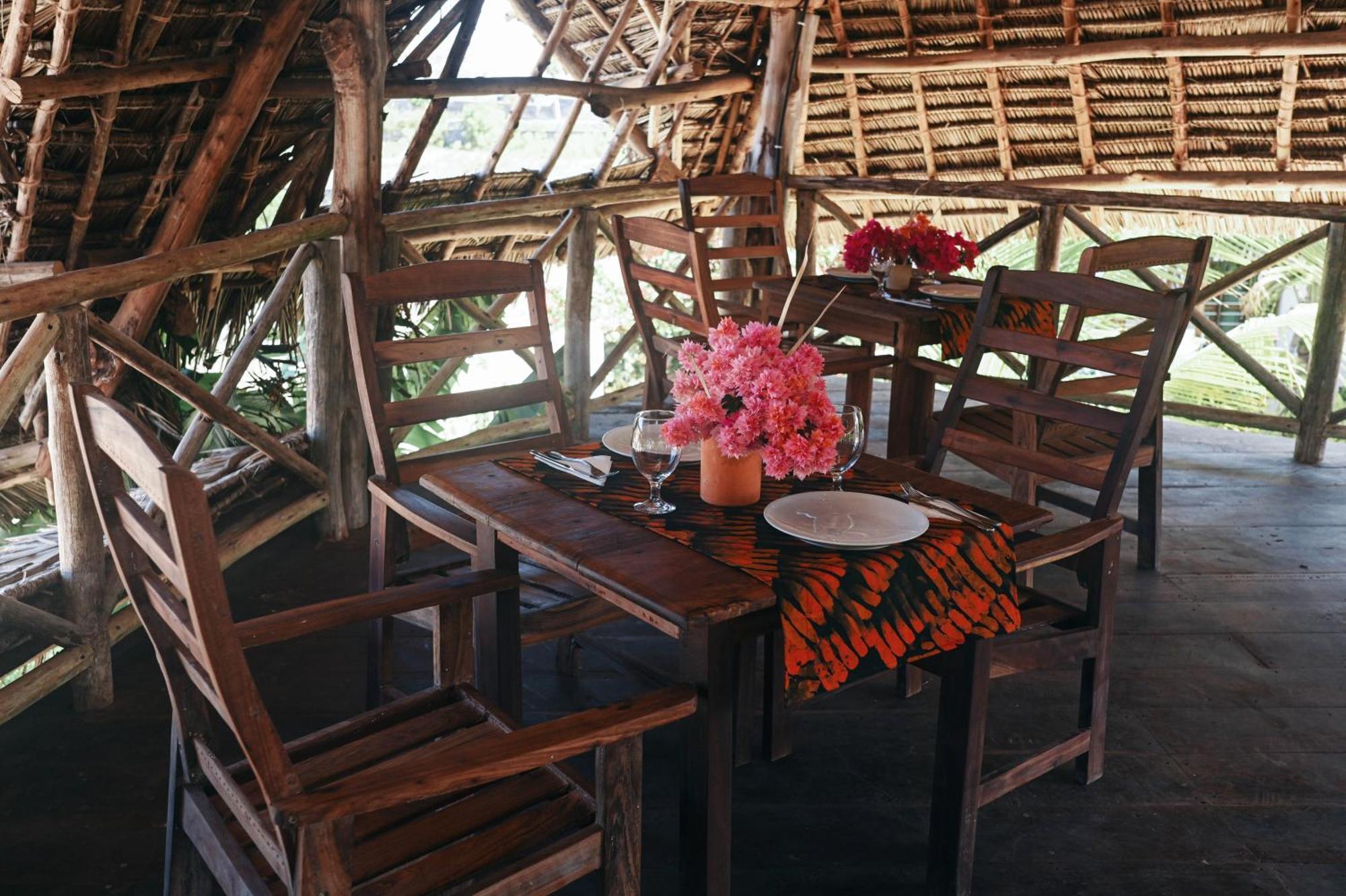 Tofauti Inn Makunduchi Екстериор снимка